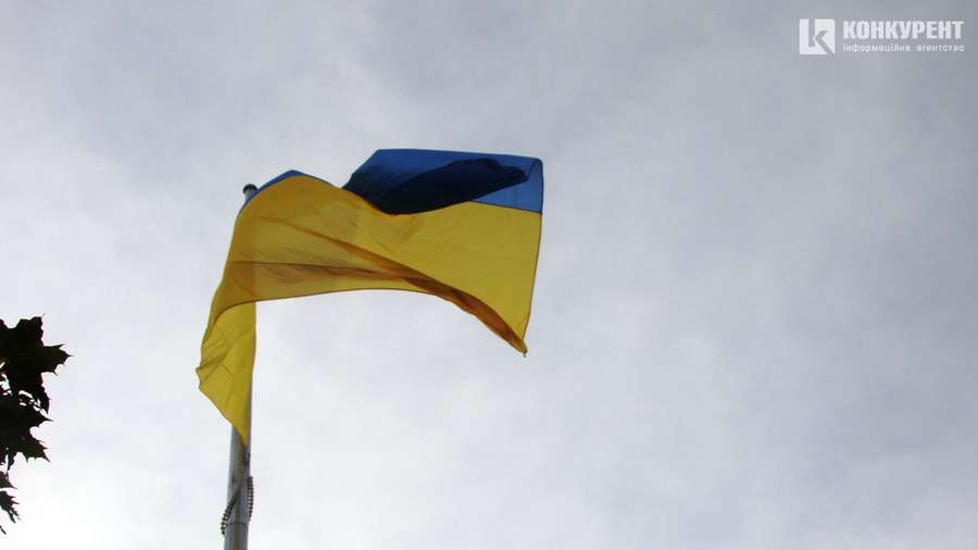 Над Волинню замайорів найбільший прапор (фото. відео)