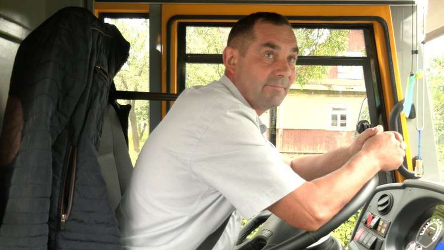 На Волині три громади отримали шкільні автобуси (фото, відео)