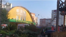У Луцьку горить спорткомплекс «Олімпія» (фото, відео)