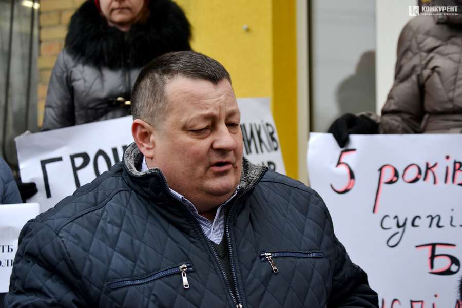 У Луцьку журналісти вийшли на акцію протесту (фото)