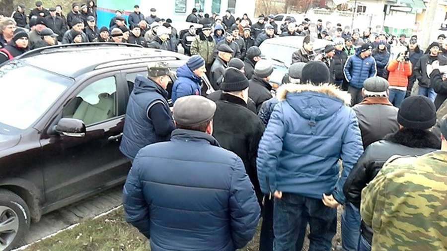 У Запорізькій області аграрії блокують трасу М-18 Харків-Сімферополь