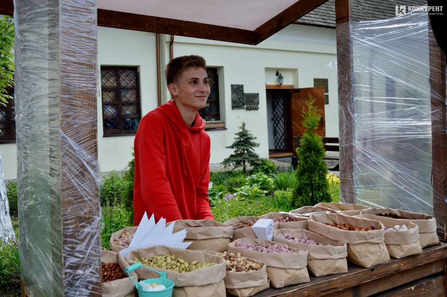 День 1: Чим частувалися та як розважалися містяни на Lutsk Food Fest (фото)