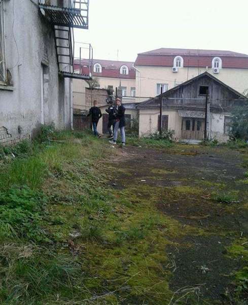 Підлітки в Луцьку залазять на дахи закинутих будівель (фото) 