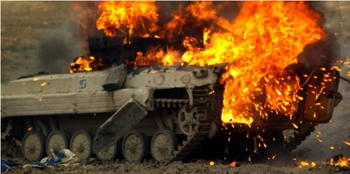 Волинські прикордонники на Новопавлівському напрямку палять ворожі танки та БМП з екіпажами