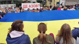 Де «Азов»?: у Луцьку організували акцію на підтримку полонених воїнів (фото, відео)