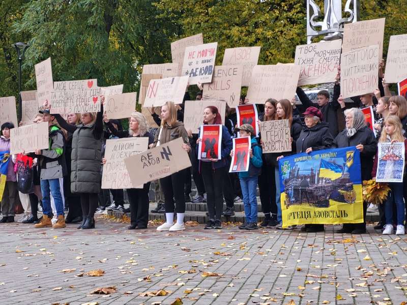 «Не мовчи. Мовчання вбиває»: у Ковелі відбулась акція на підтримку полонених бійців «Азову» (фото)