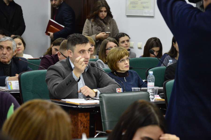 Що не пропонував сьогодні депутат Павло Данильчук, колегам не подобалось - забракували><span class=
