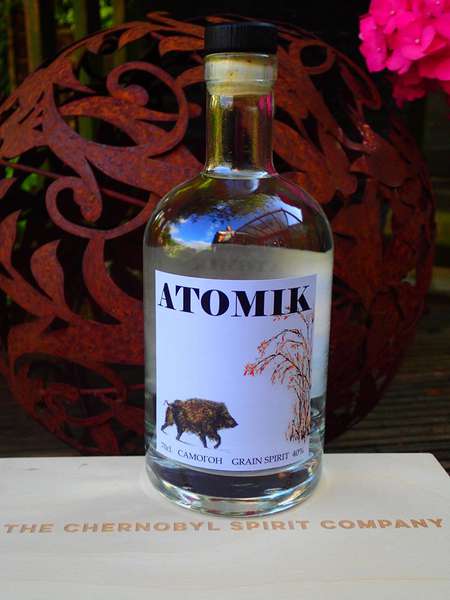 «АТОМІК»: британці презентували горілку з чорнобильської води і пшениці (фото)