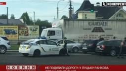 Не поділили дорогу: у Луцьку – ранкова ДТП на Рівненській (відео)