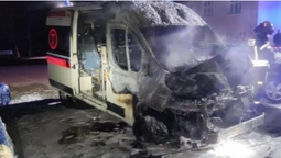 У Польщі чоловік підпалив автомобілі швидкої, призначені для допомоги Україні (фото)