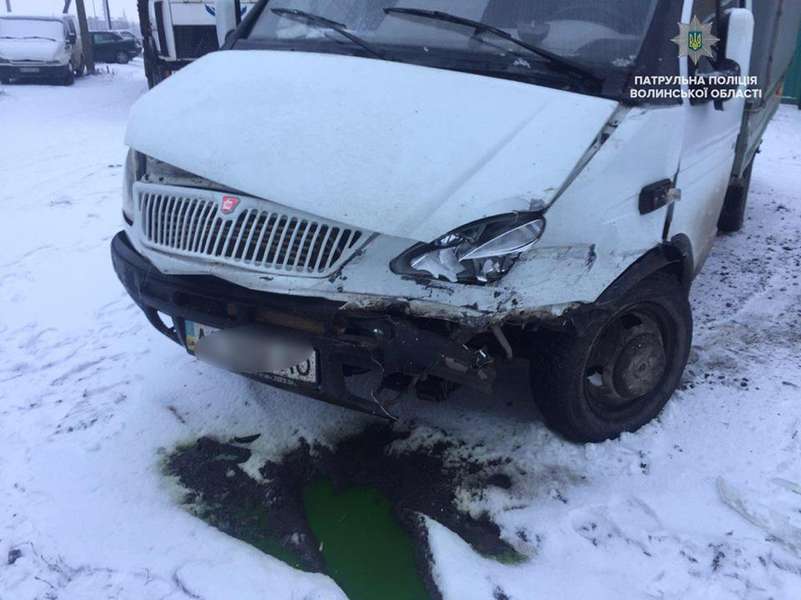 16 аварій за добу - у Луцьку новий жахливий рекорд (фото)