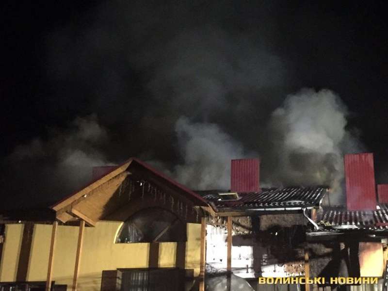 У Луцьку сталася пожежа в Patio di Fiori (фото) 