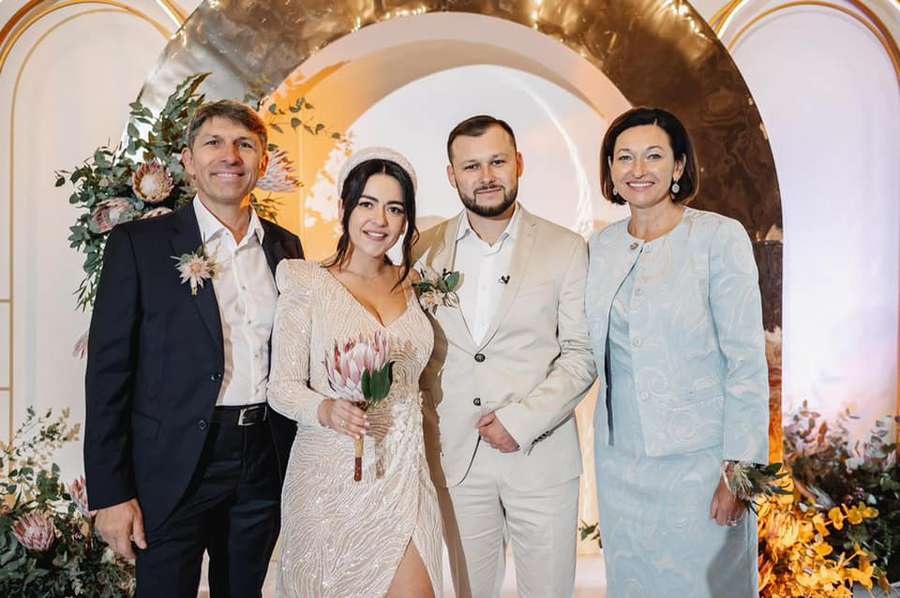 Ірина Констанкевич повідомила про свято в родині: одружився син (фото)