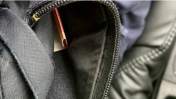 На Волині 55-річна водійка поклала в кишеню патрульному 10 євро (фото)