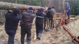 Будувати оборонні рубежі: до «Армії відновлення» залучили безробітних волинян (фото)