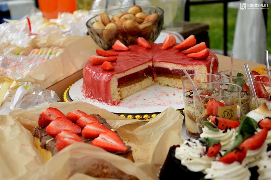 День 1: Чим частувалися та як розважалися містяни на Lutsk Food Fest (фото)