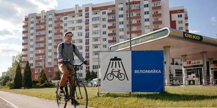 У Львові відкрили першу мийку для велосипедів