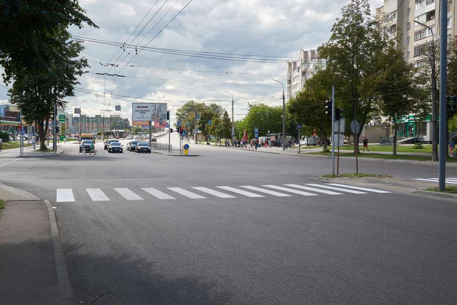 Попри війну у Луцьку триває ремонт доріг, – Поліщук (фото)