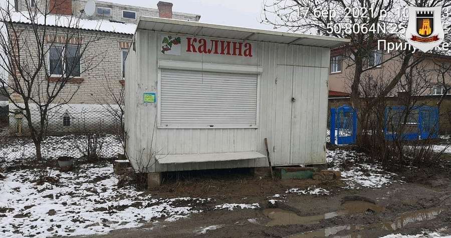Гаражі, кіоски, поштові скриньки: у Луцьку демонтують незаконні споруди (Фото)