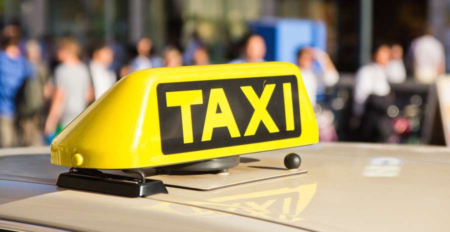 Таксі у Луцьку: телефони і ціни