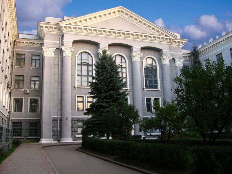ТОП-12 найкрасивіших університетів України (фото)