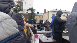 Освячення води і благодійний ярмарок: у Луцьку почали святкувати Водохреще (фото)