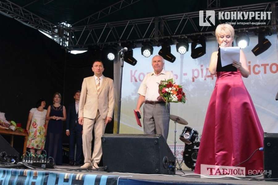 Ковельські депутати вирішили присвоїти звання Почесного громадянина Ковеля багаторічному міському голові Анатолію Семенюку