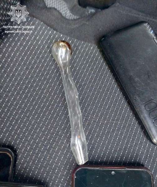 Хотів проковтнути згорток: у Ковелі зловили водія з наркотиками (фото)