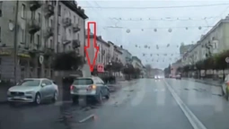 Їхав по «зустрічці»: у центрі Луцька зловили п'яного водія (відео)