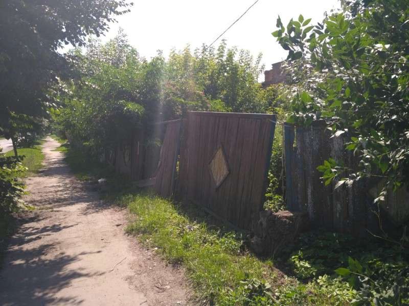 Нові цілі муніципалів: у Луцьку знесуть паркани, гаражі і обмежувачі (фото) 