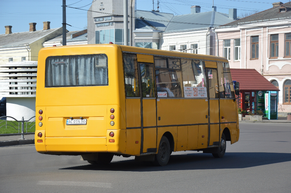 У Луцьку просять пустити автобус на Володимирську 