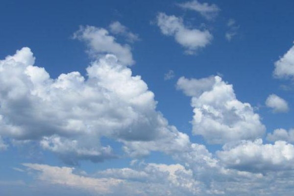 Хмарно, але без дощу: погода в Луцьку на четвер, 23 серпня