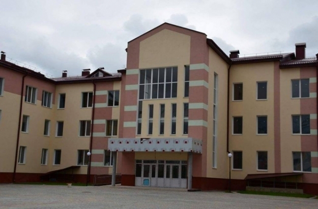 Депутати Луцькради висловилися щодо фінансування 27-ї школи та реабілітаційного центру