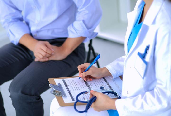 Волинські медики пояснили, чому не варто затягувати з підписанням декларацій з лікарями