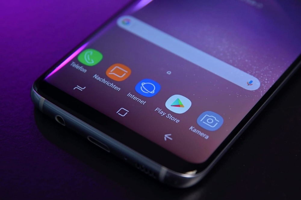 Samsung випустив «телефон для бідних» 