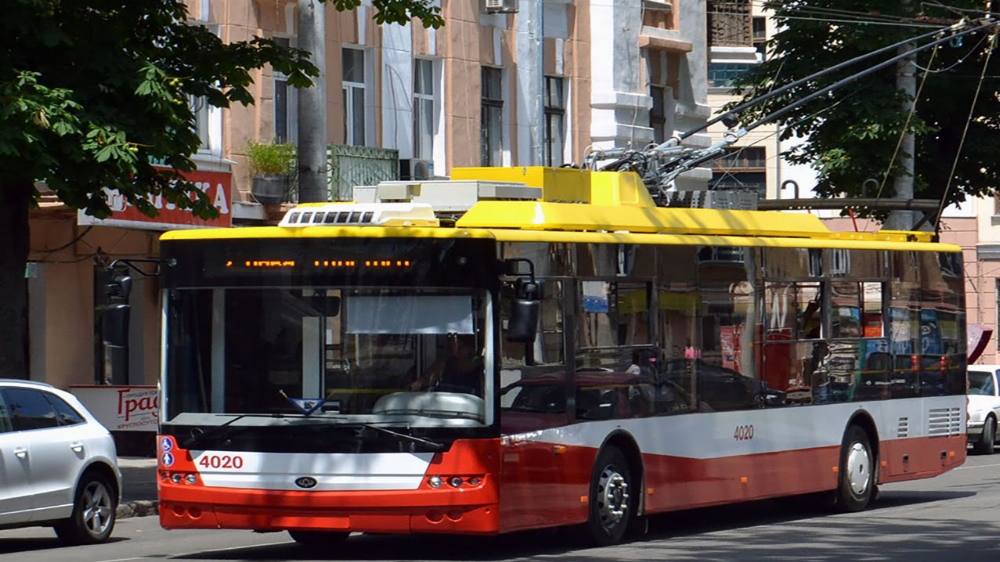 «Розумний» тролейбус «Богдан» курсуватиме Києвом