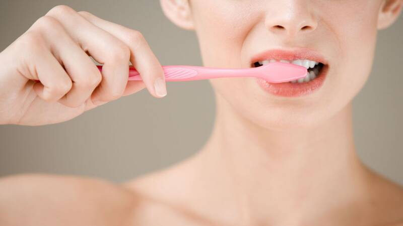 Науковці спростували відомий міф про зубну пасту 