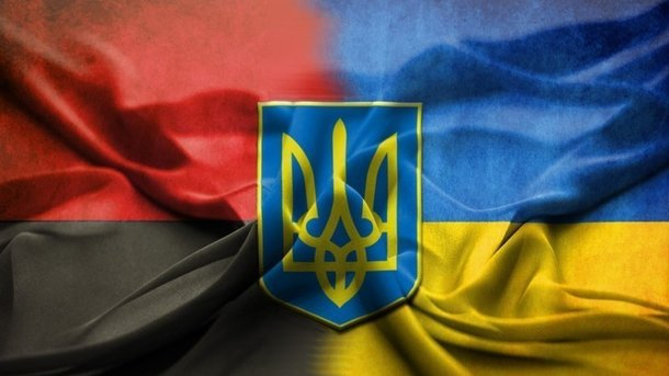 Ніхто не має права переписувати українську історію, - нардеп про «антибандерівський» закон