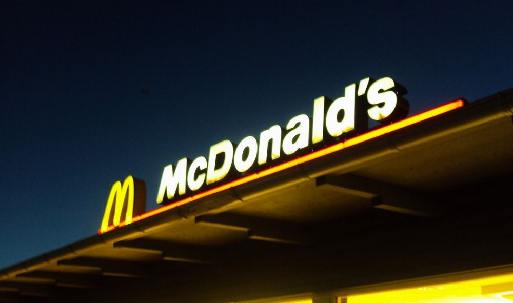 Лучани збирають підписи за McDonald's