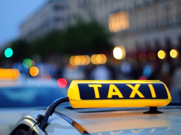Луцькі таксисти просять розібратися із «нелегалами» на єврономерах 