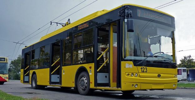 Луцький «Богдан» купував у Росії двигуни для херсонських тролейбусів (відео)