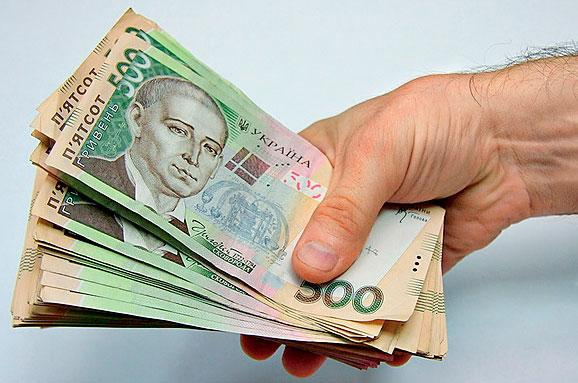 Українці стали частіше позичати гроші в банків 