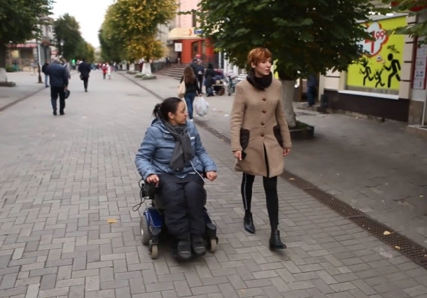 Люди з інвалідністю: соціальний експетиримент від «Протилежний погляд Live» (відео)