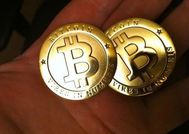 У Києві виявили незаконну фабрику Bitcoin