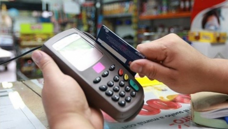 Лучани хочуть конфіденційності при розрахунках  картками в магазинах 