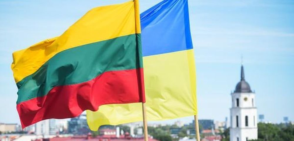 Литва полегшила працевлаштування для українців 