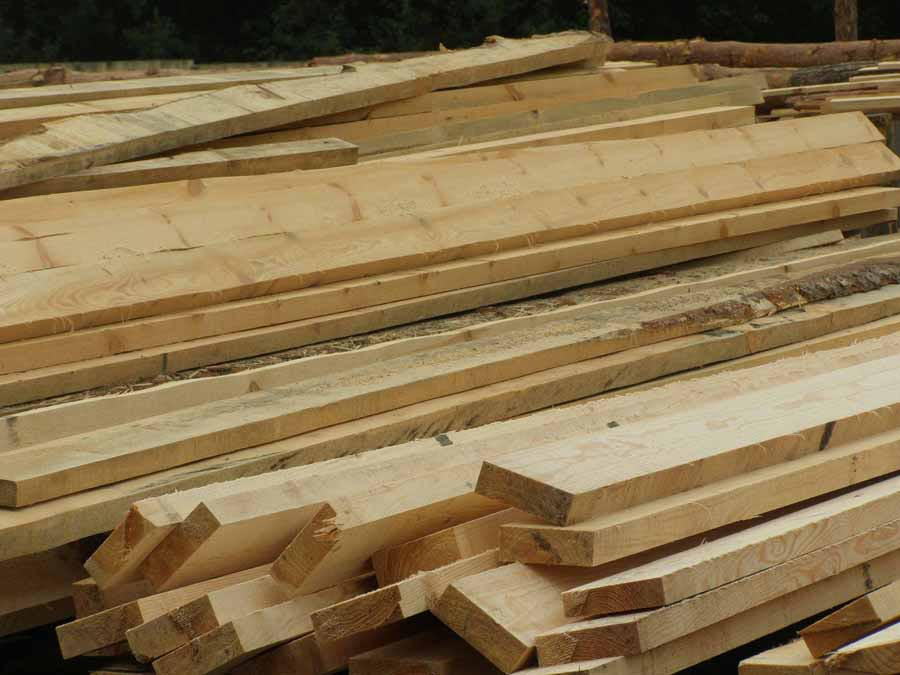 Горохівські освітяни пояснили, чому зникла деревина