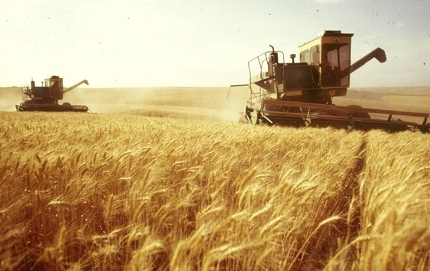 Україна зібрала рекордний врожай зернових в 2016 році 