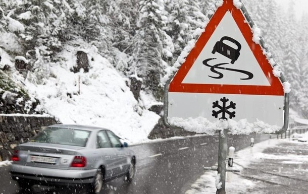 Водіїв попереджають про небезпеку на дорогах Волині 