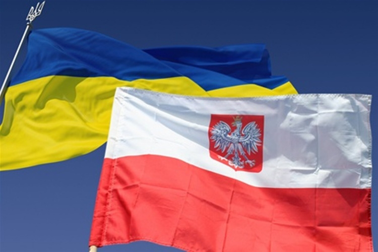 У Польщі не будуть розглядати законопроект про український націоналізм 